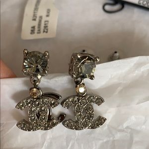 Vintage Chanel Boucles Orielle Noir/Gris Earrings